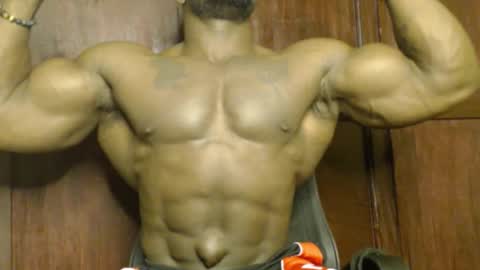 Snapshot of musclegodsammy23 chatting on September 28, 12:16 am musclegod23 online show from September 28, 12:16 am