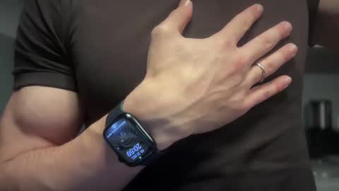 musclehair3 online show from December 27, 7:57 pm