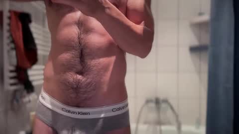 musclehair3 online show from February 2, 11:53 pm