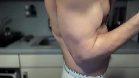 musclehair3 online show from February 5, 10:12 pm