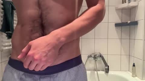 musclehair3 online show from June 5, 8:20 am