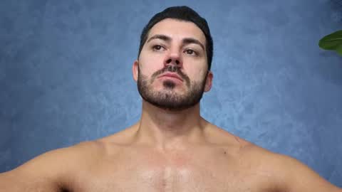 muscularmaster onlyfans online show from January 12, 10:37 pm