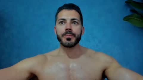 muscularmaster onlyfans online show from April 19, 8:44 pm