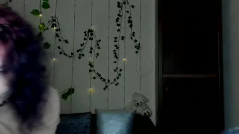 Jeneva online show from April 4, 5:21 pm