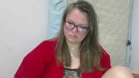 Snapshot of musechic_wild chatting on April 8, 9:37 pm musechic_wild online show from April 8, 9:37 pm