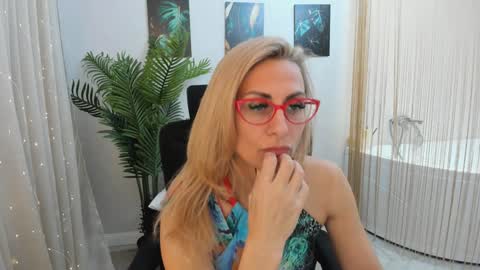 Diana online show from February 6, 11:32 am