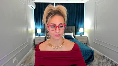 Diana online show from December 2, 11:26 am