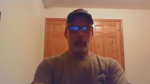 Snapshot of mustang_daddy chatting on February 5, 1:22 pm 307MountainMan online show from February 5, 1:22 pm