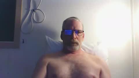 Snapshot of mustang_daddy chatting on February 17, 12:34 pm 307MountainMan online show from February 17, 12:34 pm