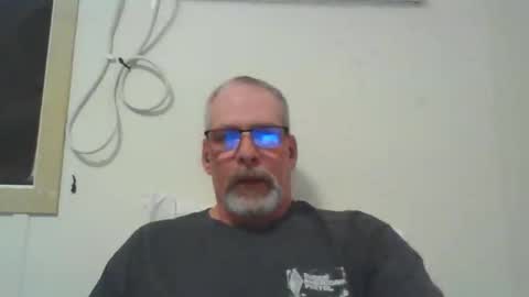 Snapshot of mustang_daddy chatting on February 28, 5:41 am 307MountainMan online show from February 28, 5:41 am