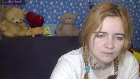 Snapshot of mustardgirl chatting on September 19, 10:21 pm ZZ TOP online show from September 19, 10:21 pm