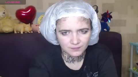 Snapshot of mustardgirl chatting on October 22, 12:44 am ZZ TOP online show from October 22, 12:44 am