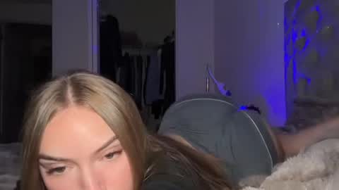 mxrissaof3 online show from October 20, 2:56 am