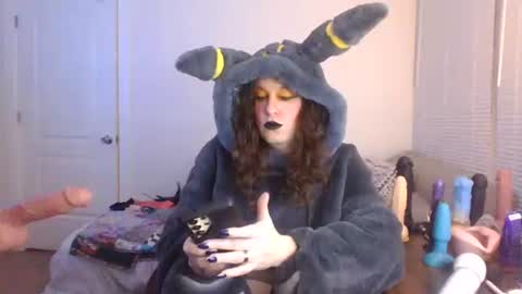 Snapshot of mxsissycharlotte chatting on November 1, 2:35 am Mx Charlotte online show from November 1, 2:35 am