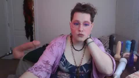 Snapshot of mxsissycharlotte chatting on November 7, 6:19 pm Mx Charlotte online show from November 7, 6:19 pm