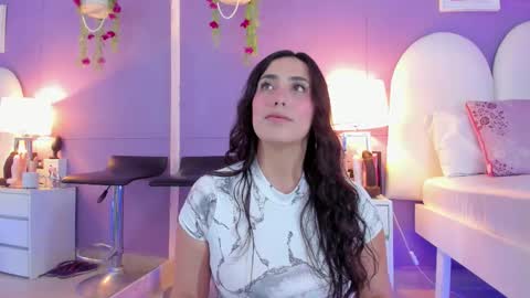 my_aleja_ online show from October 24, 2:24 pm