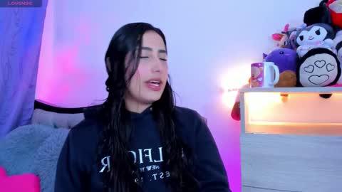 my_aleja_ online show from March 27, 2:17 am