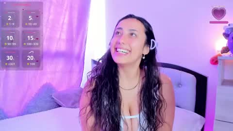 my_aleja_ online show from April 22, 1:12 pm