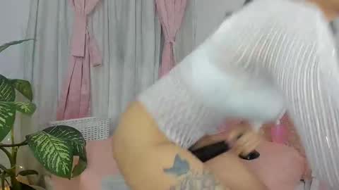 Snapshot of my_brunetteee chatting on March 5, 2:03 am my_brunetteee online show from March 5, 2:03 am