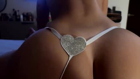 Romina  Gonza online show from March 25, 5:02 am