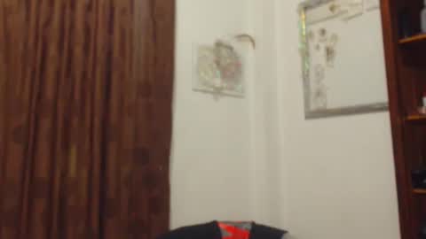     sara      i know you love me xoxox     online show from November 23, 7:08 am