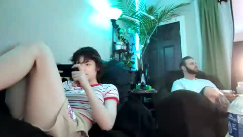 Snapshot of my_melody02 chatting on January 12, 9:53 pm my_melody02 online show from January 12, 9:53 pm