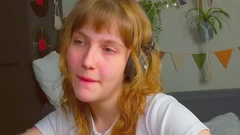 Snapshot of my_parisss chatting on October 28, 11:29 pm PARIS online show from October 28, 11:29 pm