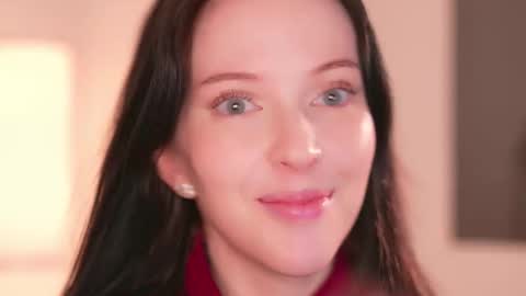 STELLA online show from November 9, 1:42 pm