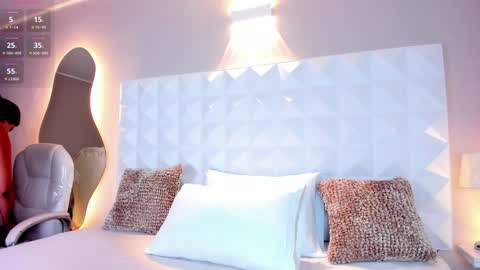 Mariana Evans online show from December 23, 11:36 am