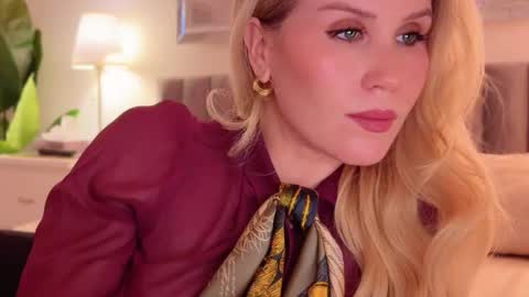 Mya-be Yours P online show from February 1, 5:33 pm