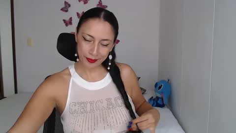 Snapshot of myc_sw_couple chatting on January 29, 9:17 pm mary and charlie online show from January 29, 9:17 pm