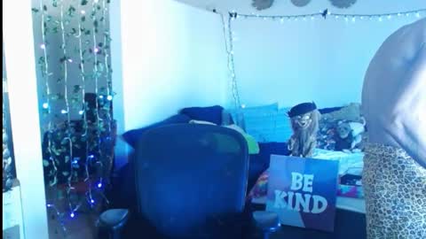 LA MARIPOSA DE MARICOPA online show from February 23, 4:02 pm