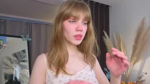 Snapshot of myismira chatting on November 12, 4:13 am Mira online show from November 12, 4:13 am