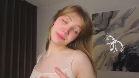 Snapshot of myismira chatting on December 14, 4:18 am Mira online show from December 14, 4:18 am