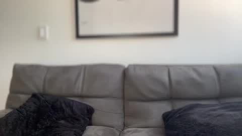 Myke esthetic online show from January 25, 8:00 pm