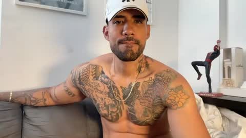Snapshot of myke_esthetic chatting on June 27, 3:17 pm Myke esthetic online show from June 27, 3:17 pm
