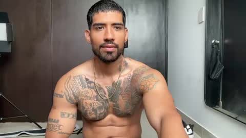 Snapshot of myke_esthetic chatting on July 9, 4:22 pm Myke esthetic online show from July 9, 4:22 pm