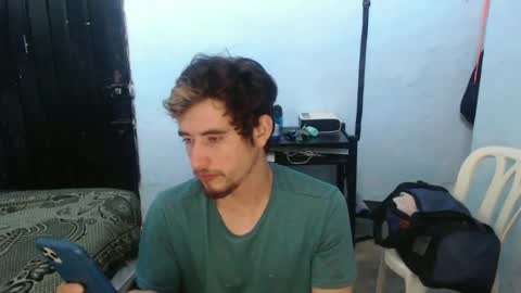 Snapshot of myke_xxx chatting on December 2, 12:29 pm mike online show from December 2, 12:29 pm