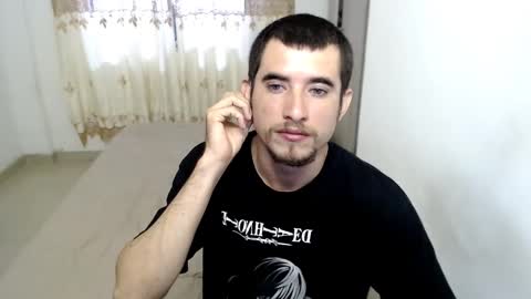 Snapshot of myke_xxx chatting on February 19, 4:00 pm mike online show from February 19, 4:00 pm