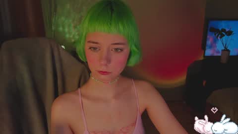 Snapshot of mylaweb chatting on January 31, 2:04 am MylaFlores online show from January 31, 2:04 am