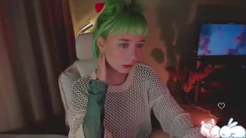 Snapshot of mylaweb chatting on March 1, 1:32 am MylaFlores online show from March 1, 1:32 am