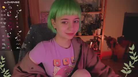 Snapshot of mylaweb chatting on March 4, 1:55 am MylaFlores online show from March 4, 1:55 am