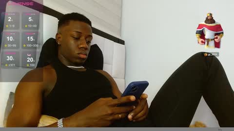 Snapshot of mylowallacee chatting on December 24, 6:55 am Mylo Wallace  online show from December 24, 6:55 am