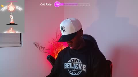 Snapshot of mylowallacee chatting on February 1, 3:30 am Mylo Wallace  online show from February 1, 3:30 am