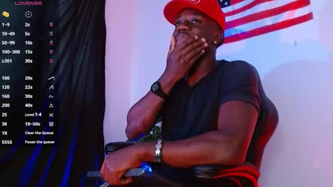 Snapshot of mylowallacee chatting on October 15, 7:36 pm Mylo Wallace  online show from October 15, 7:36 pm