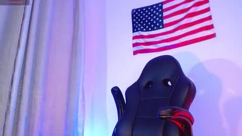 Mylo Wallace  online show from January 12, 11:26 am