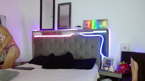 Snapshot of myluandjackhot chatting on February 12, 11:07 am Myluandjack online show from February 12, 11:07 am