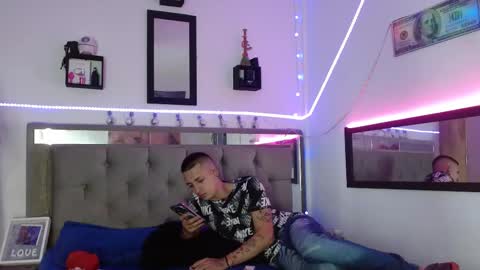 Snapshot of myluandjackhot chatting on February 20, 12:04 pm Myluandjack online show from February 20, 12:04 pm