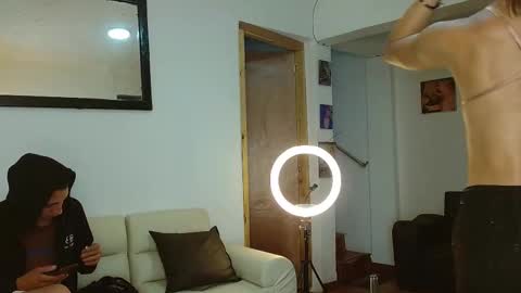 Snapshot of myluandjackhot chatting on March 12, 12:04 pm Myluandjack online show from March 12, 12:04 pm