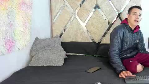 Snapshot of myluandjackhot chatting on October 19, 12:28 pm Myluandjack online show from October 19, 12:28 pm